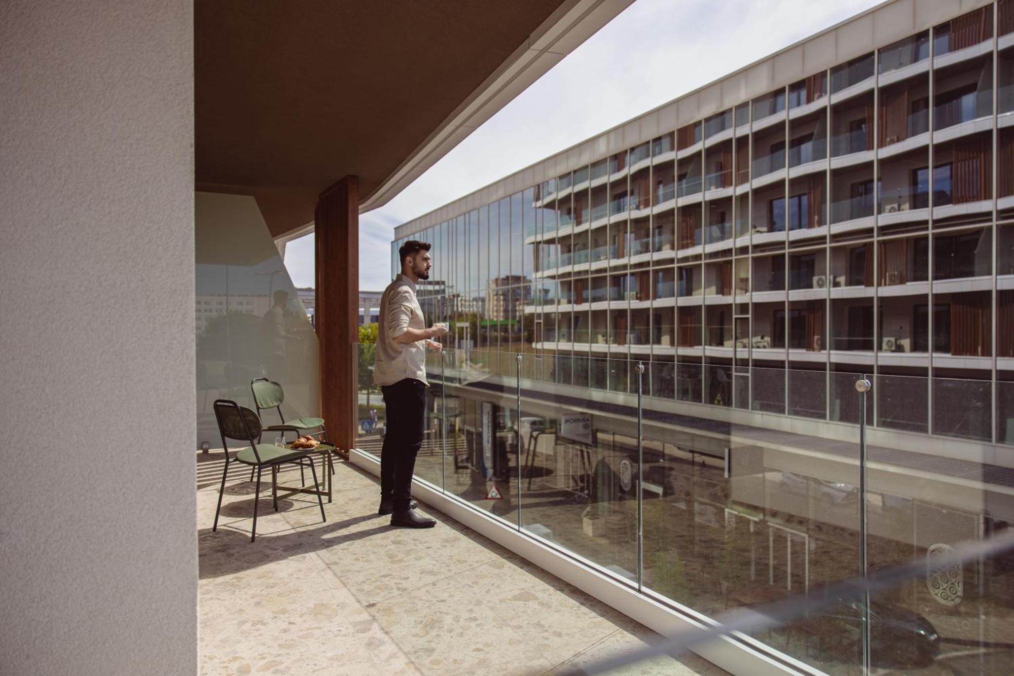 Aparthotel Крайова Экстерьер фото